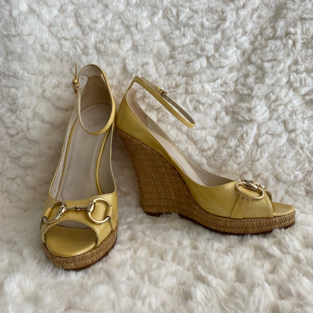 ✨Gucci Wedges with Horsebit Detailing✨